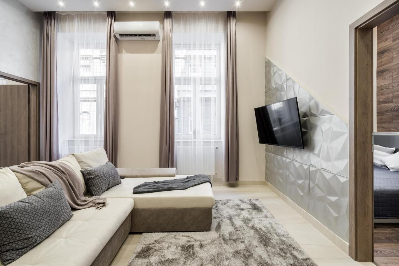 Chic Comfort Suite For 6 By Oktogon บูดาเปสต์ ภายนอก รูปภาพ